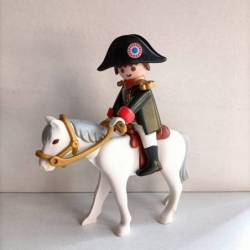 EX001 NAPOLEÓN A CABALLO J9...