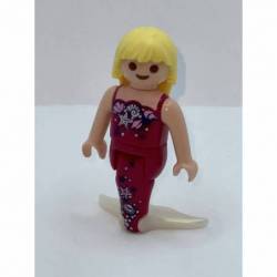 NS004 NIÑA SIRENA