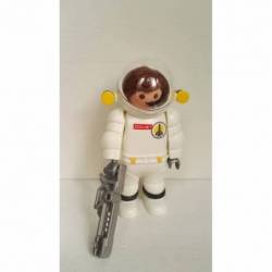 ES014 S05C09 ASTRONAUTA...