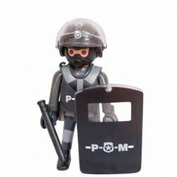 PO024 POLICÍA...