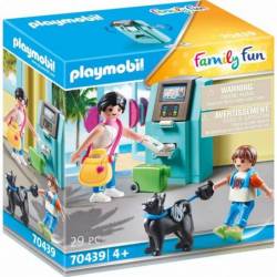 70439 Turistas con Cajero CG02