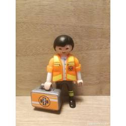 CI025 MÉDICO CHICO PLAYMOBIL