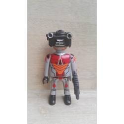 ES013 ROBOT GRIS