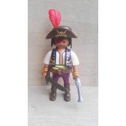PI009 PIRATA CON PARCHE