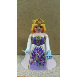 RE013 DAMA MORADA J03 S0102