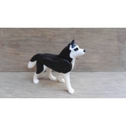 B0502N0910 PERRO HUSKY NEGRO