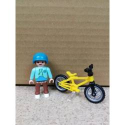 NI019 PLAYMOBIL NIÑO...